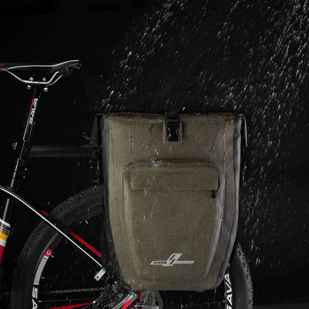 Fully waterproof bicycle bag carrying bag
