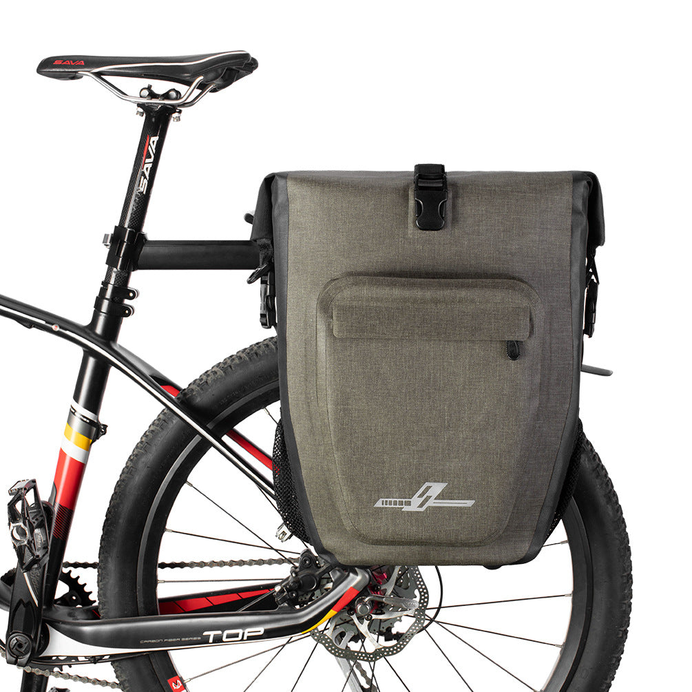 Fully waterproof bicycle bag carrying bag
