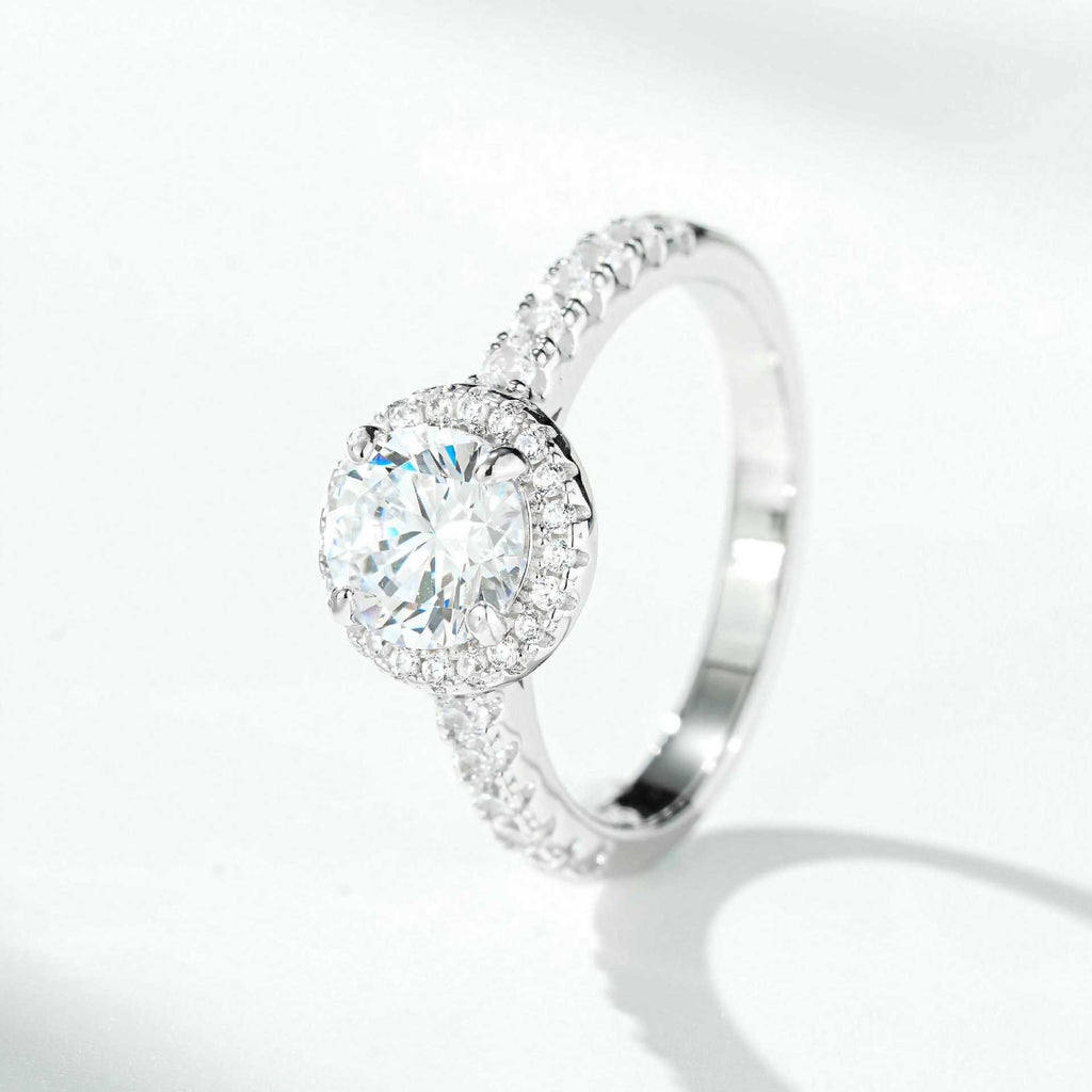 Women's 1-carat Round Bezel Ring