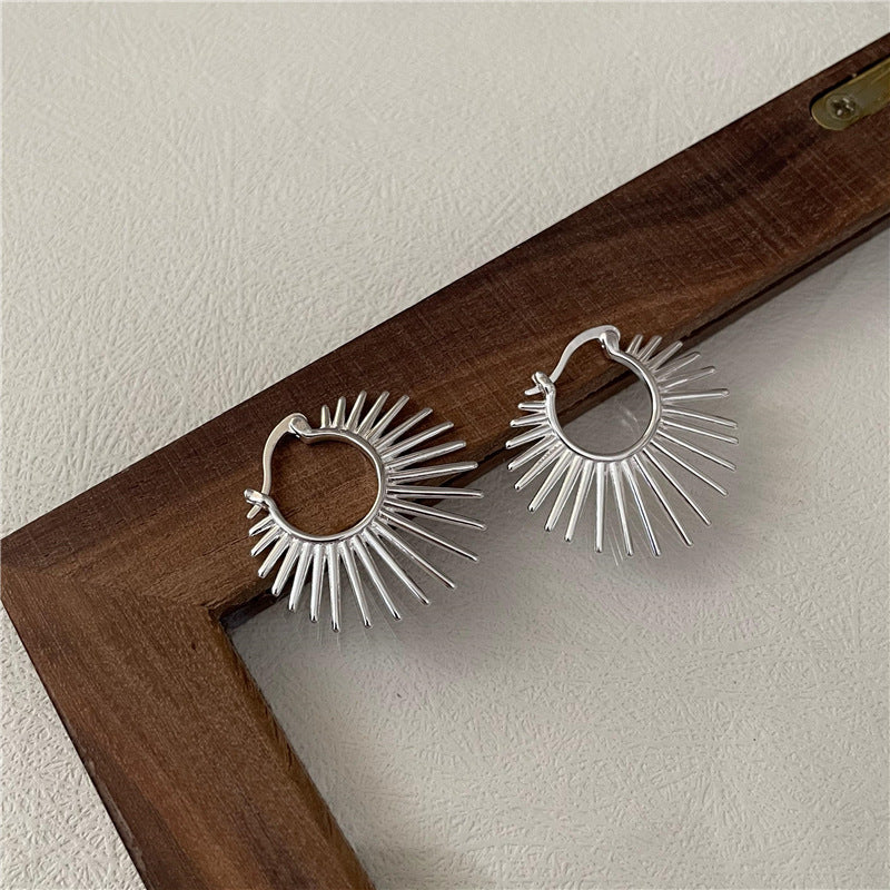 S925 Sterling Silver Fashionable Geometric Layered Fan-Shaped Ear Clips