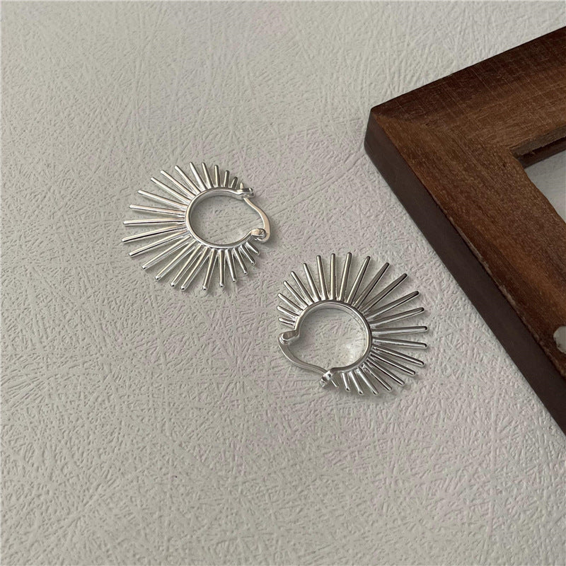 S925 Sterling Silver Fashionable Geometric Layered Fan-Shaped Ear Clips
